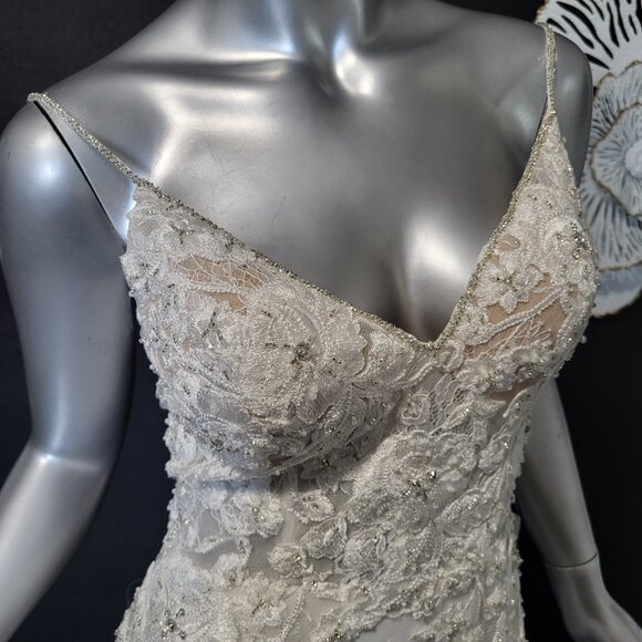 NWT~$1699~JOVANI~2/4~IVORY EMBELLISHED LACE FIT & FLARE WEDDING DRESS GOWN - Picture 5 of 16